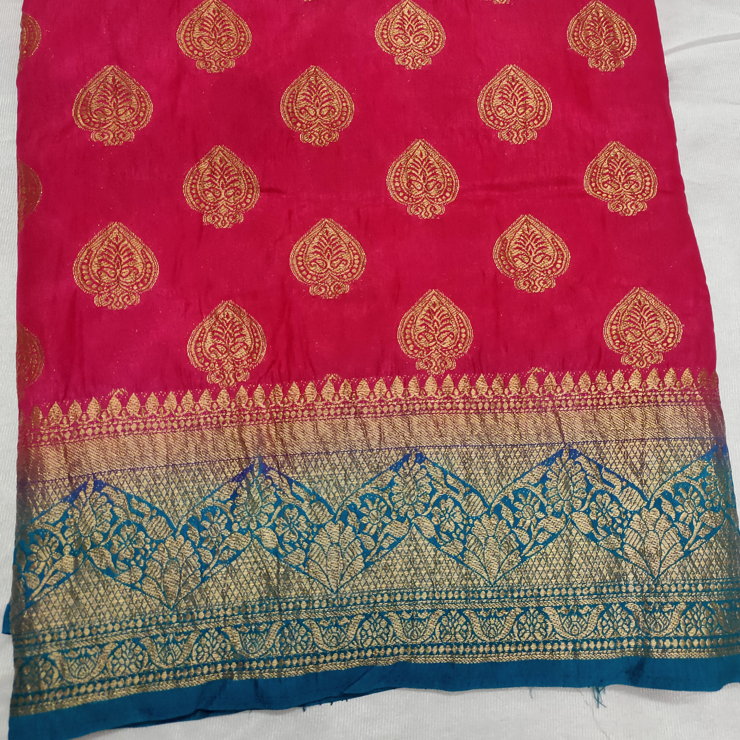 Banarasi raw silk crushed boarder saree , rani pink, blue boarder