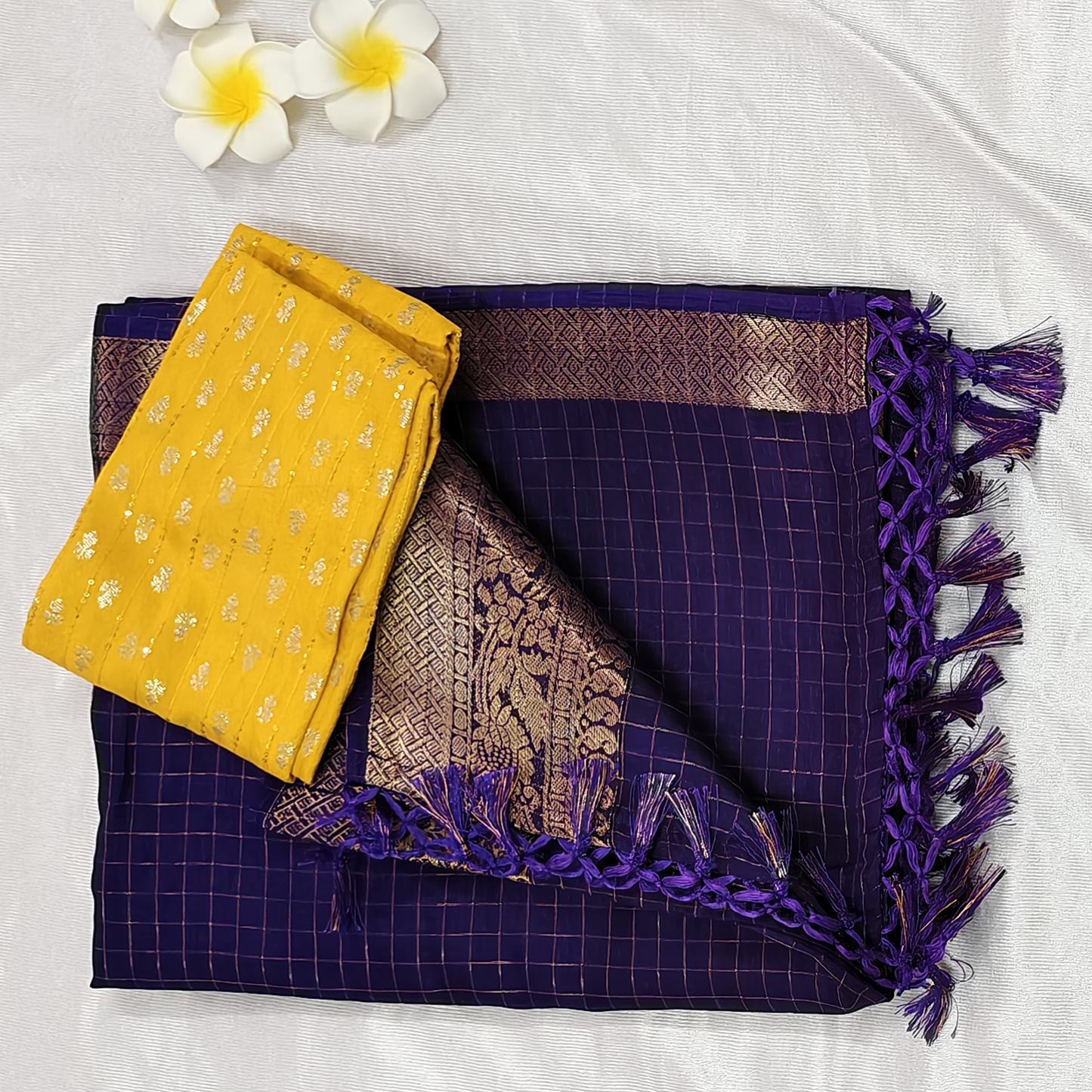 Dola silk purple colour saree with rich boarder and blouse piece