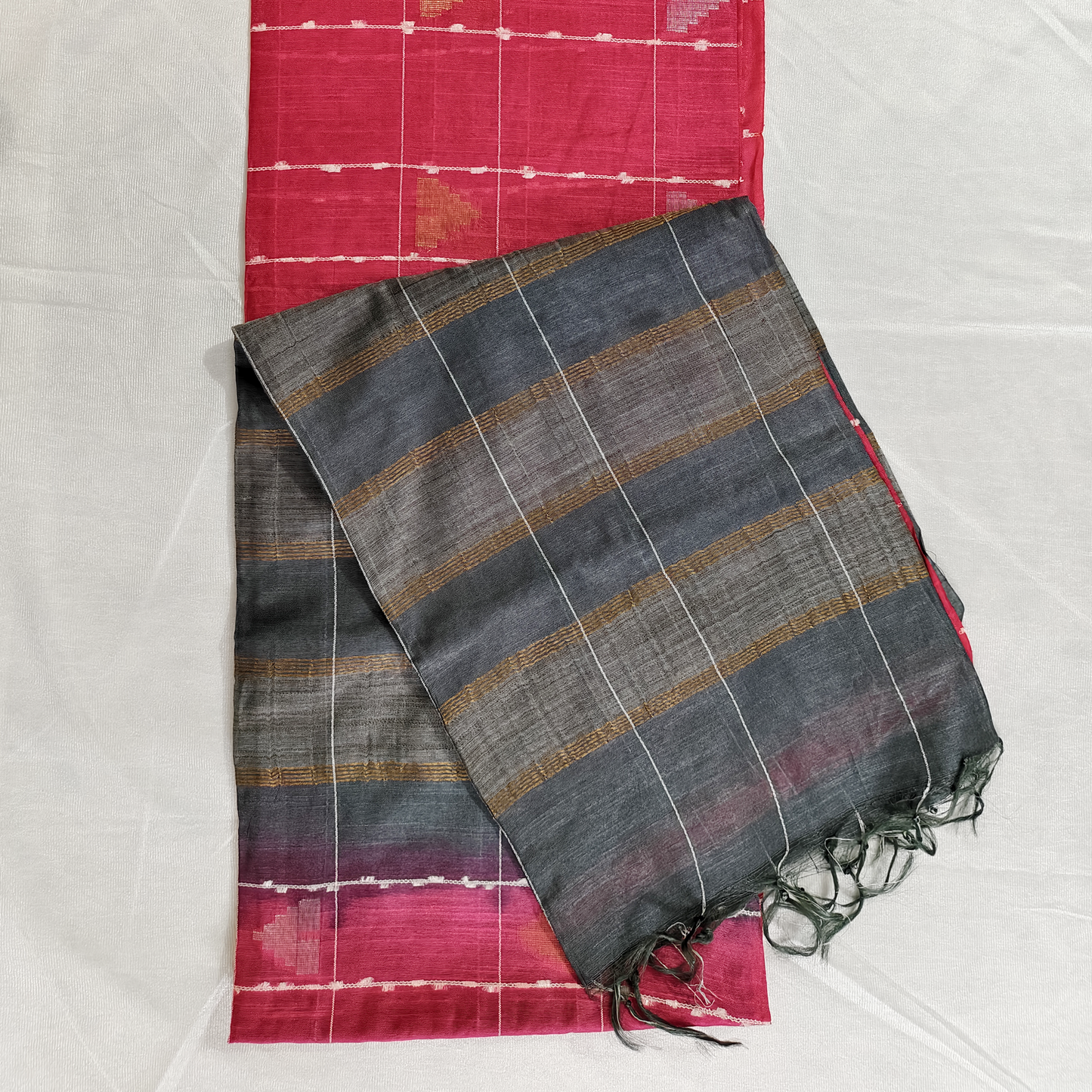 Hakoba silk pure handloom, pink and ash saree